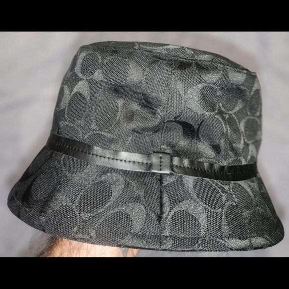 Coach Signature Black Bucket Hat - Picture 1 of 5